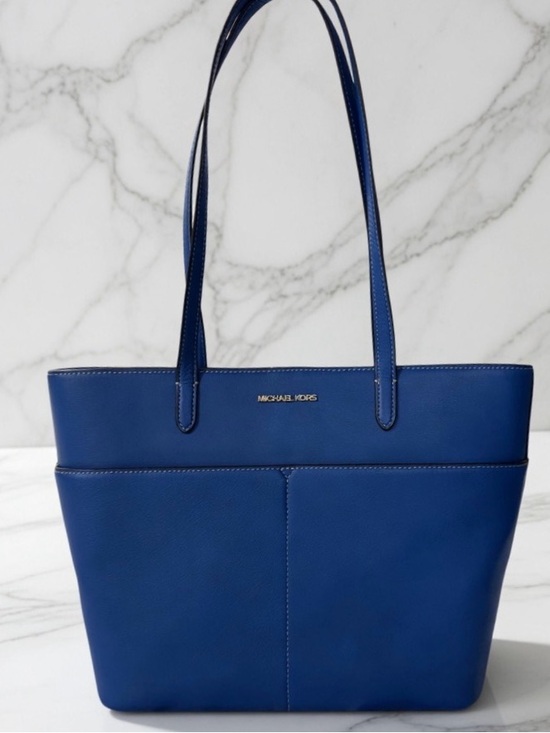 Michael Kors Handbags - NWT Michael Kors Bedford Medium Pocket Tote Bag - River Blue Leather